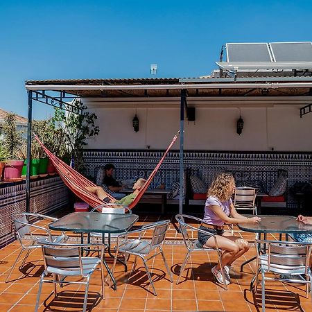 Hostel Triana Backpackers Seville Exterior photo