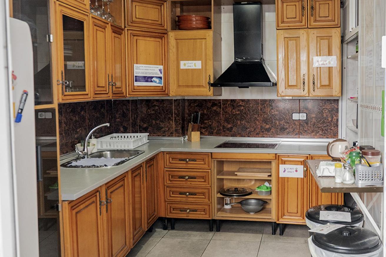 Hostel Triana Backpackers Seville Exterior photo